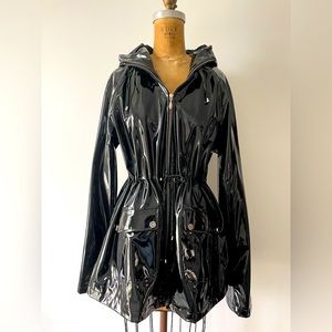 Dennis Basso jet black vinyl peplum rain jacket Spring raincoat patent slicker L